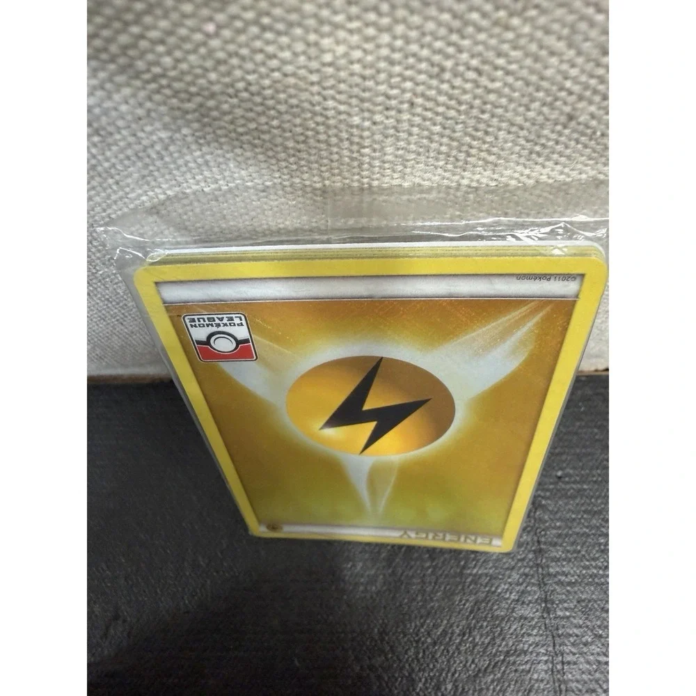 Pokemon Energy Pack TCG OS Yellow Crosshatch Holo League Stamp 2011 Promo 8ct